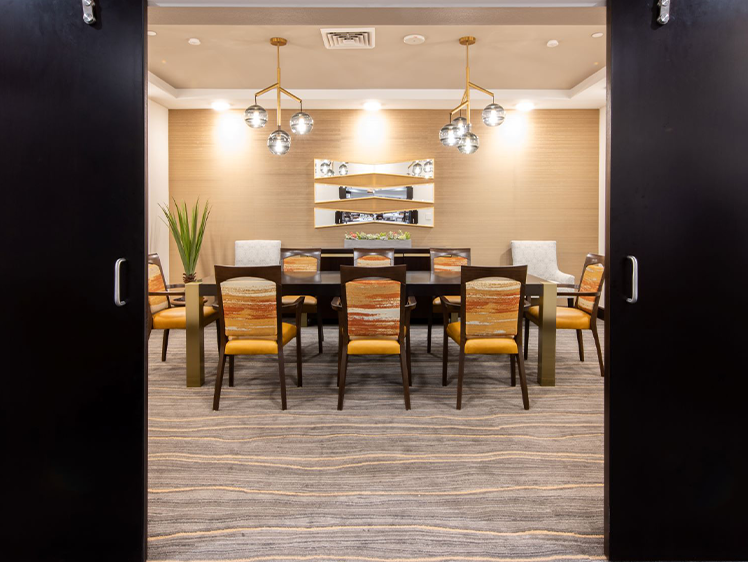 dining-room-commonsarea common area room