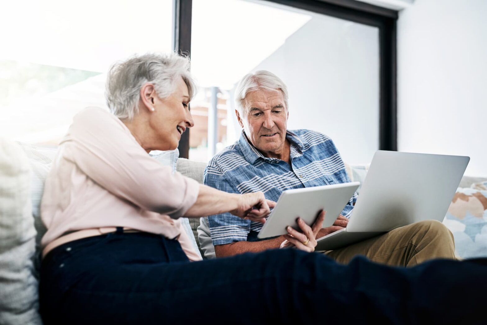 cost-of-aging-in-place-vs-senior-living